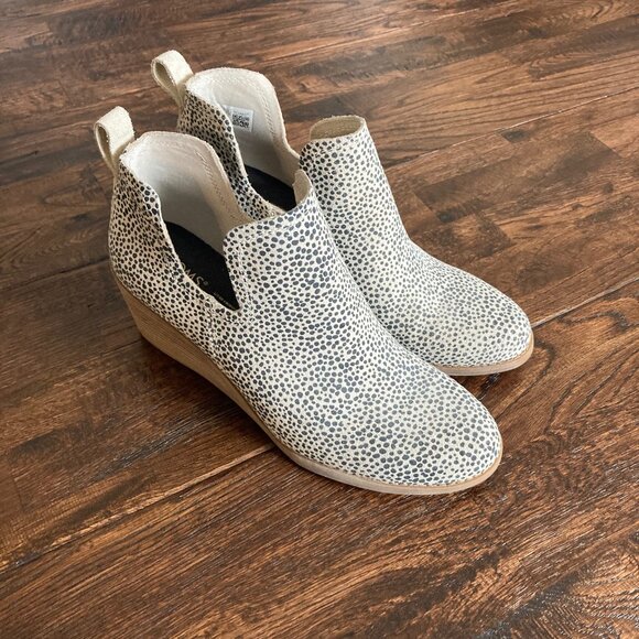 EUC Toms Gwen Ankle Boot Mini Cheetah Suede - Picture 4 of 9